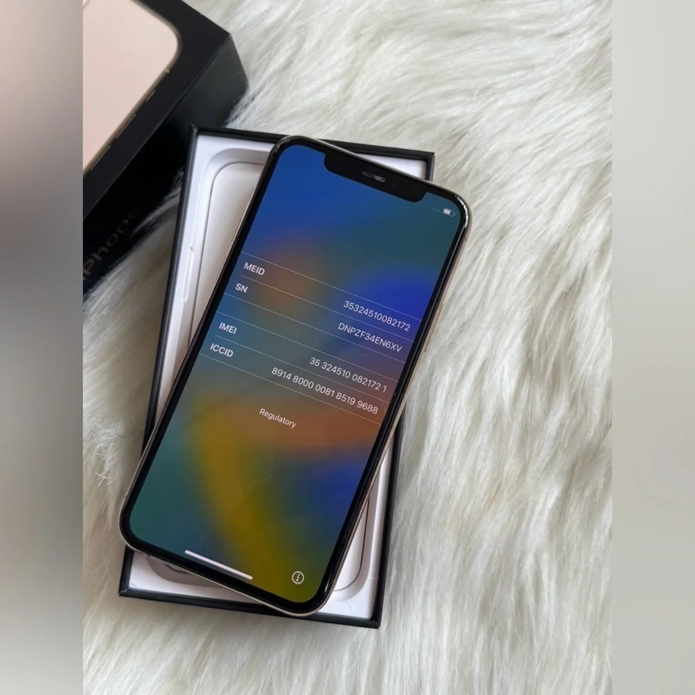 iPhone 11 Pro Unlocked 256 gb Gold in box with original accessories